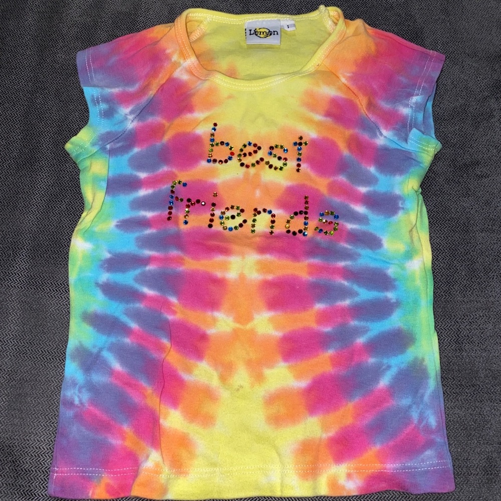 Lemon best friends studded tee